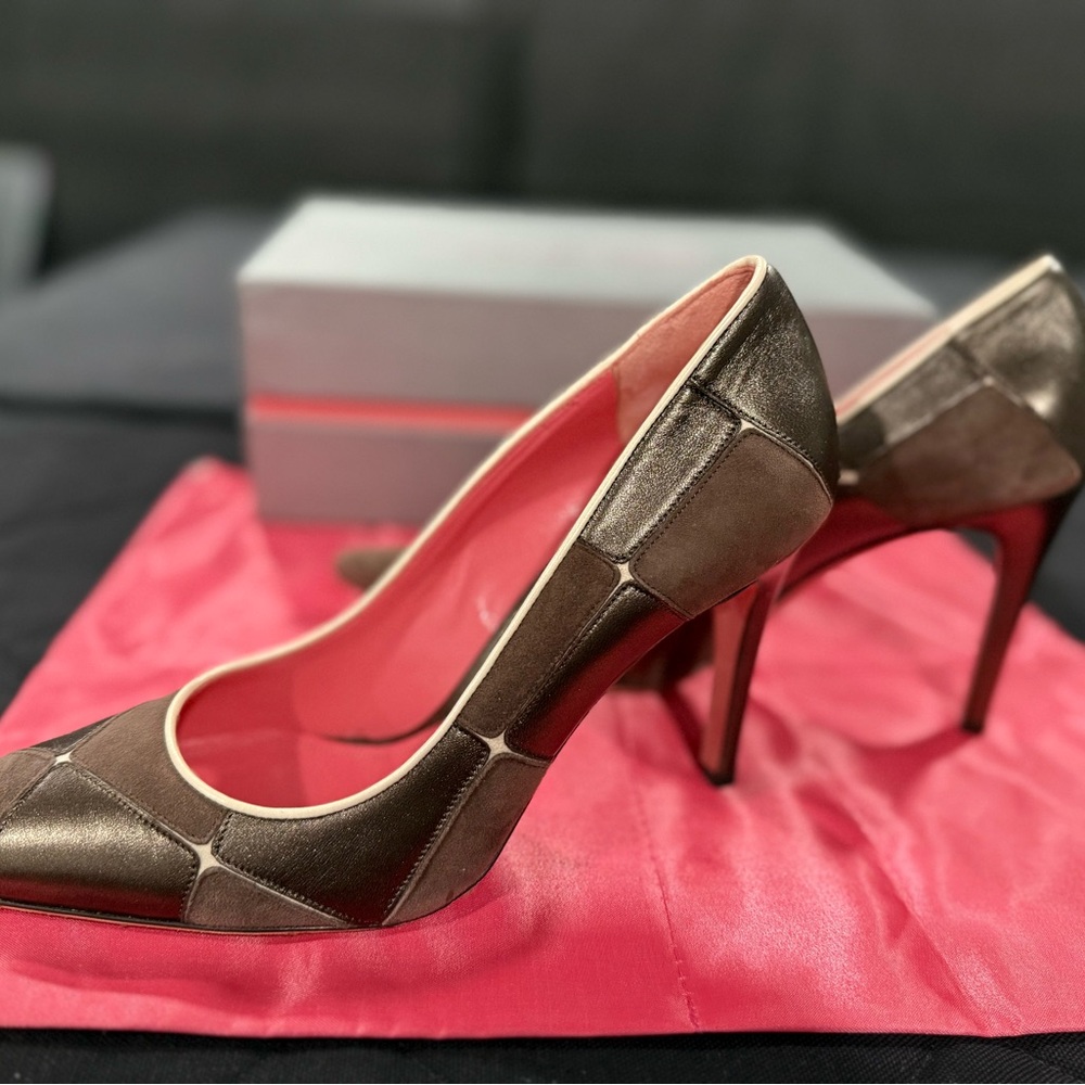 Judith Leiber Chocolate Leather & Suede Stiletto Heels, 9B (actual 8B)